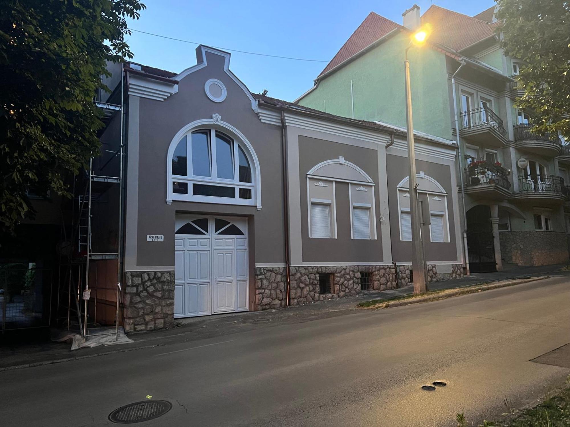 Berzsenyi Apartmanhaz Kaposvár Eksteriør billede